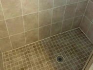 shower-tile-cleaning
